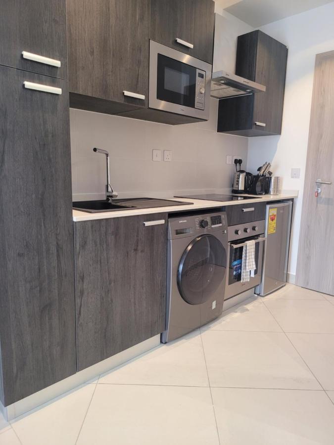 Rt Properties @ The Lennox Airport Residential อักกรา ภายนอก รูปภาพ