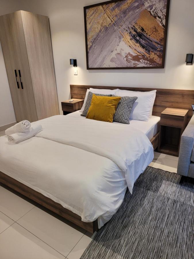 Rt Properties @ The Lennox Airport Residential อักกรา ภายนอก รูปภาพ